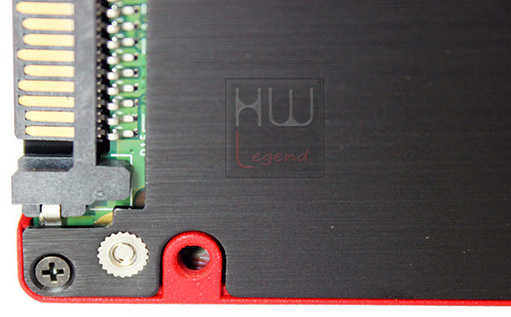 corsair_gs240_ssd_particolare_2_a