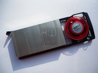 043-amd-hd7970-ghz-edition-foto-scheda-dissy-varie-5
