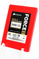 corsair_gs240_ssd_anteriore_2