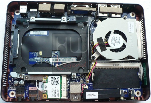 031-foxconn-nettop-nt-i1200-coperchio-rimosso-2