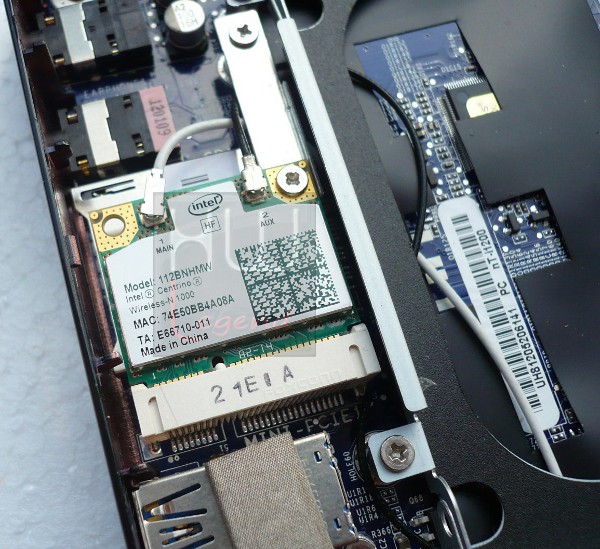 035-foxconn-nettop-nt-i1200-foto-scheda-wireless