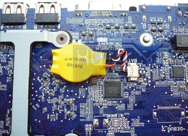 042-foxconn-nettop-nt-i1200-foto-scheda-batteria-tampone-generator-clock