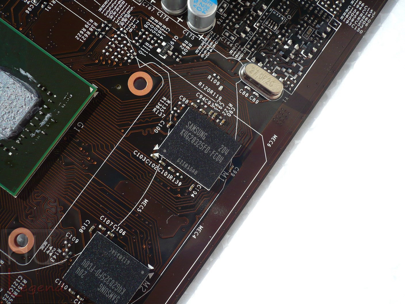 073-msi-geforce-gtx650-pe-foto-scheda-moduli-memoria