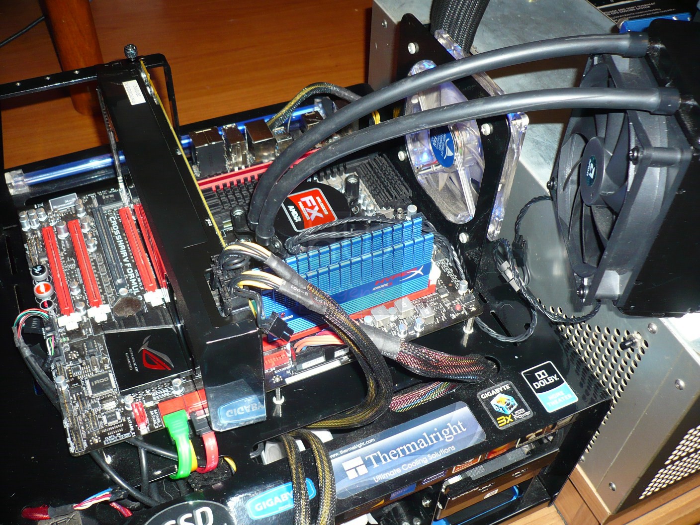 024-amd-piledriver-fx8350-foto-postazione-1