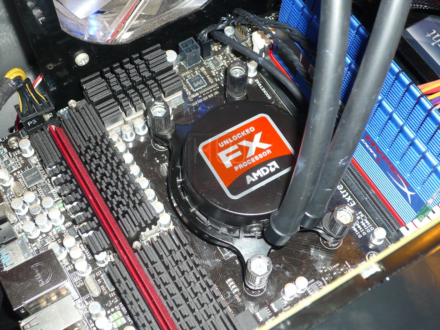 025-amd-piledriver-fx8350-foto-postazione-2