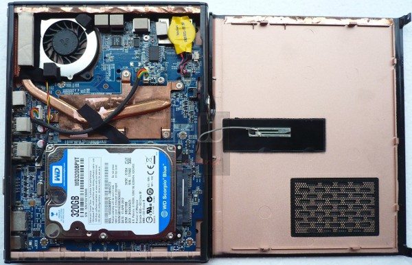 041-giada-minipc-foto-mini-compurer-aperto