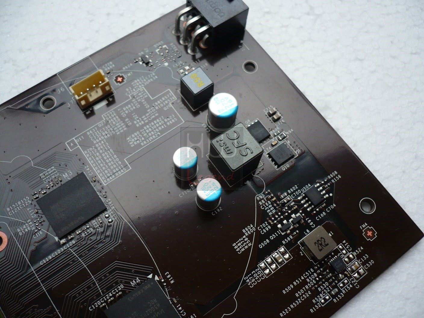 061-msi-geforce-gtx650Ti-pe-scheda-circuiteria-2