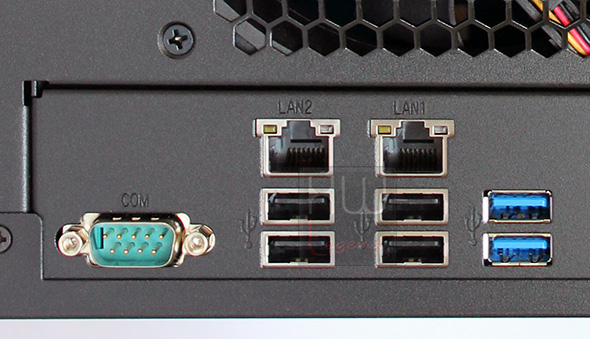 synology_ds2413p_nas_particolare_3_connessioni