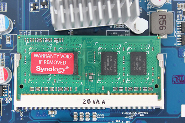 synology_ds2413p_scheda_memorie_1