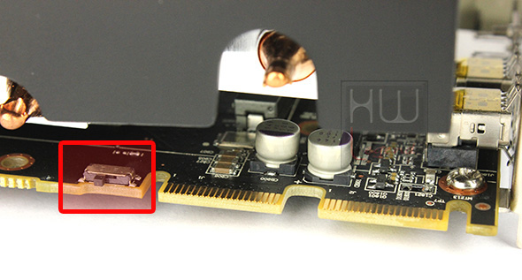 club3d_hd7970ra_scheda_cross_switch