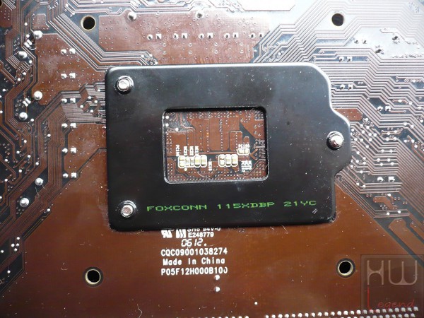 034-foxconn-z77a-s-foto-scheda-zona-socket-posteriore