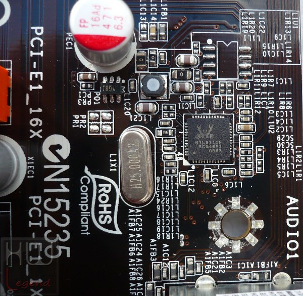 044-foxconn-z77a-s-foto-chip-rete