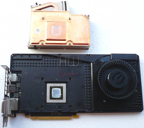 061-evga-geforce-gtx680-classified-foto-scheda-smontaggio-2