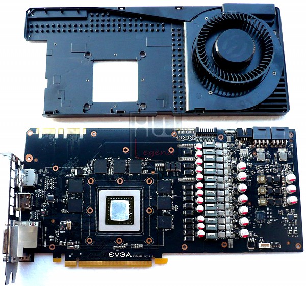 062-evga-geforce-gtx680-classified-foto-scheda-smontaggio-3