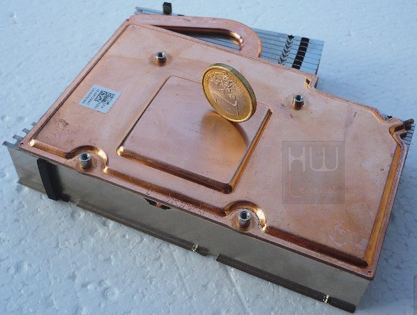 064c-evga-geforce-gtx680-classified-foto-scheda-dissipatore-2