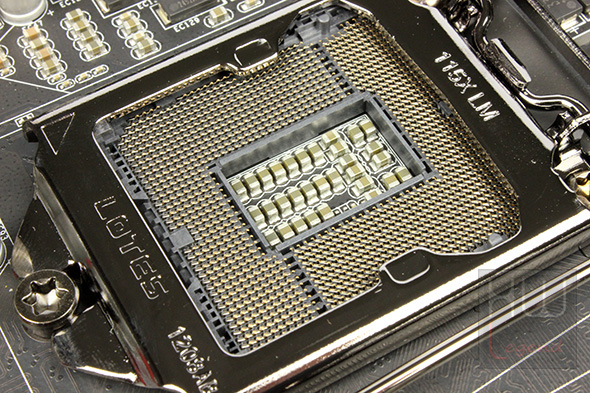 evga_z77_ftw_scheda_socket_2