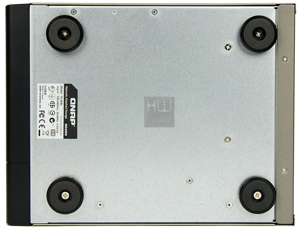 qnap_ts-469-L_nas_inferiore
