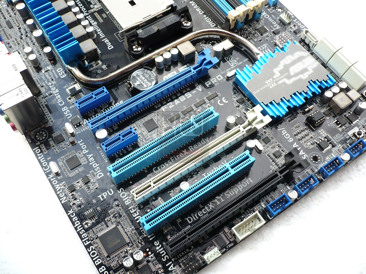 059-asus-f2a85-v-pro-scheda-slot-espansione