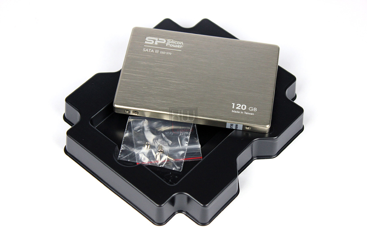 silicon_power_S70_confezione_bundle2