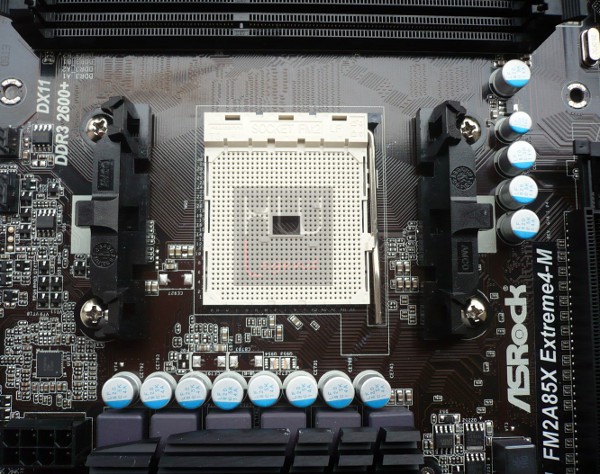 041-asrock-fm2a85x-extreme4m-foto-scheda-socket-fm2