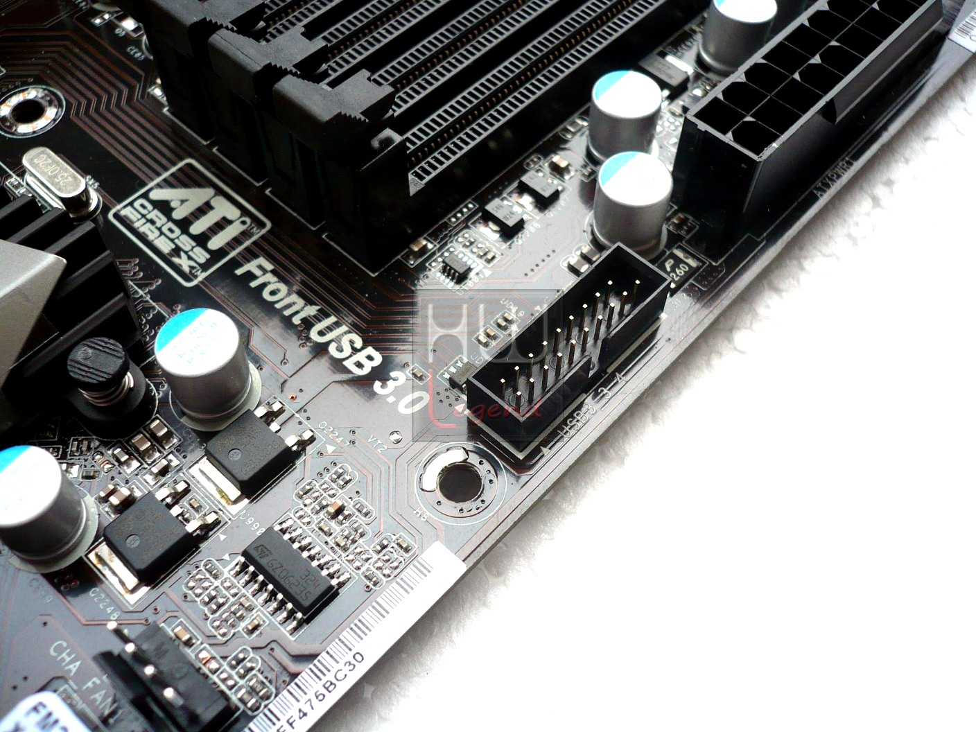 047-asrock-fm2a85x-extreme4m-foto-scheda-header-usb3