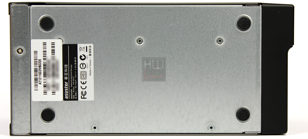 asustor_as-602t_nas_inferiore