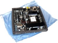 033-asrock-fm2a85x-extreme4m-confezione-aperta-4