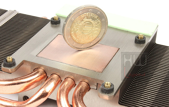 sapphire_hd7870_xt_dissipatore_vista4