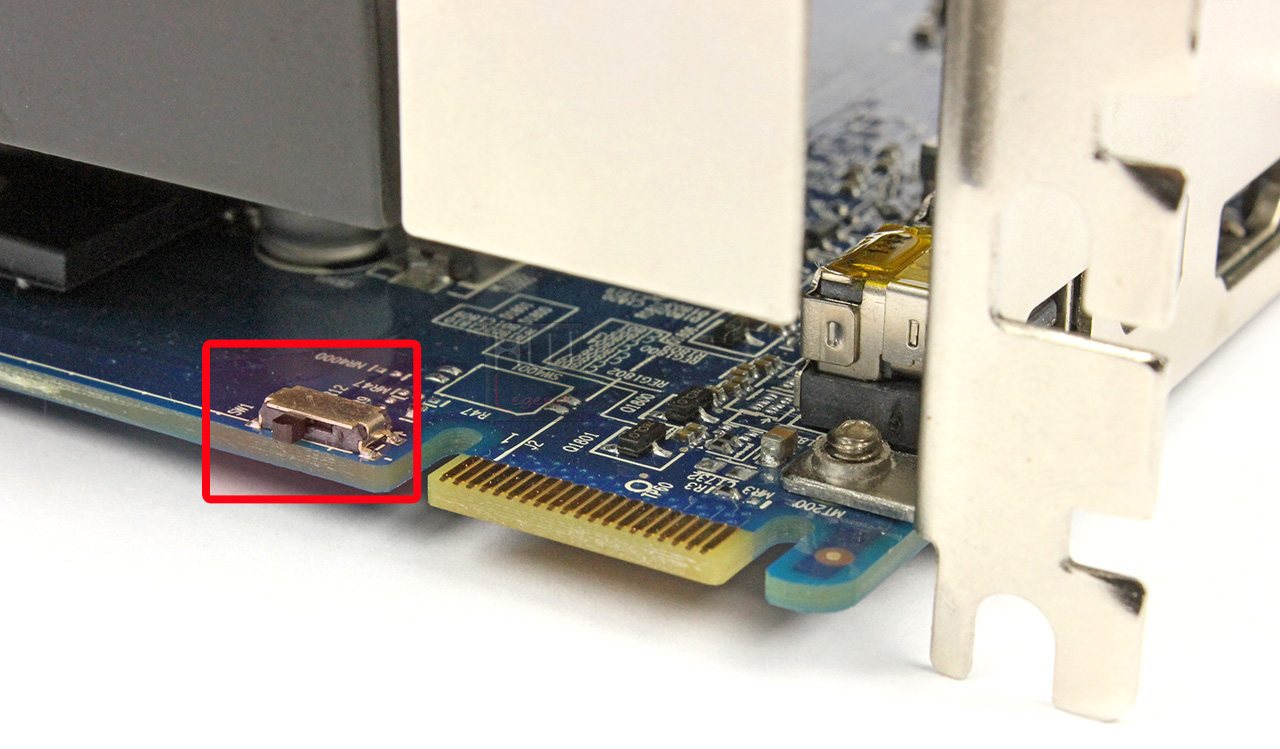 sapphire_hd7870_xt_scheda_cross