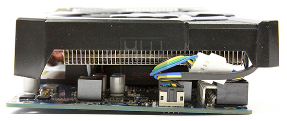 sapphire_hd7870_xt_scheda_posteriore
