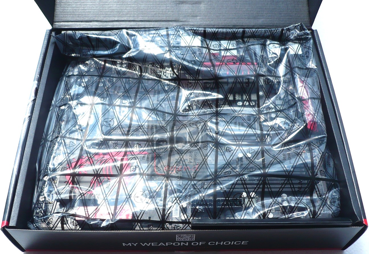 022-msi-z87-g45-gaming-foto-confezione-interno-2