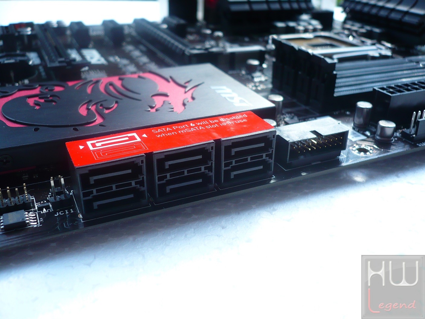 051-msi-z87-g45-gaming-foto-scheda-porte-sata
