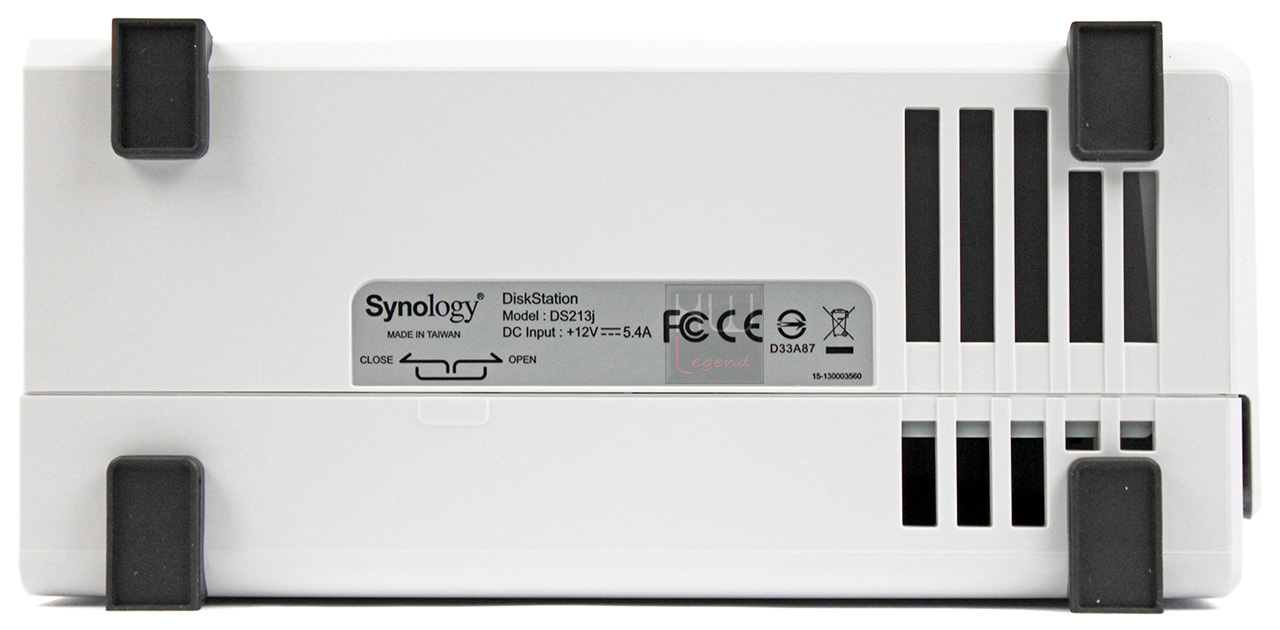 synology_ds213j_nas_inferiore_1