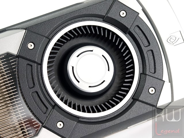 037-nvidia-gtx-770-reference-board-foto-scheda