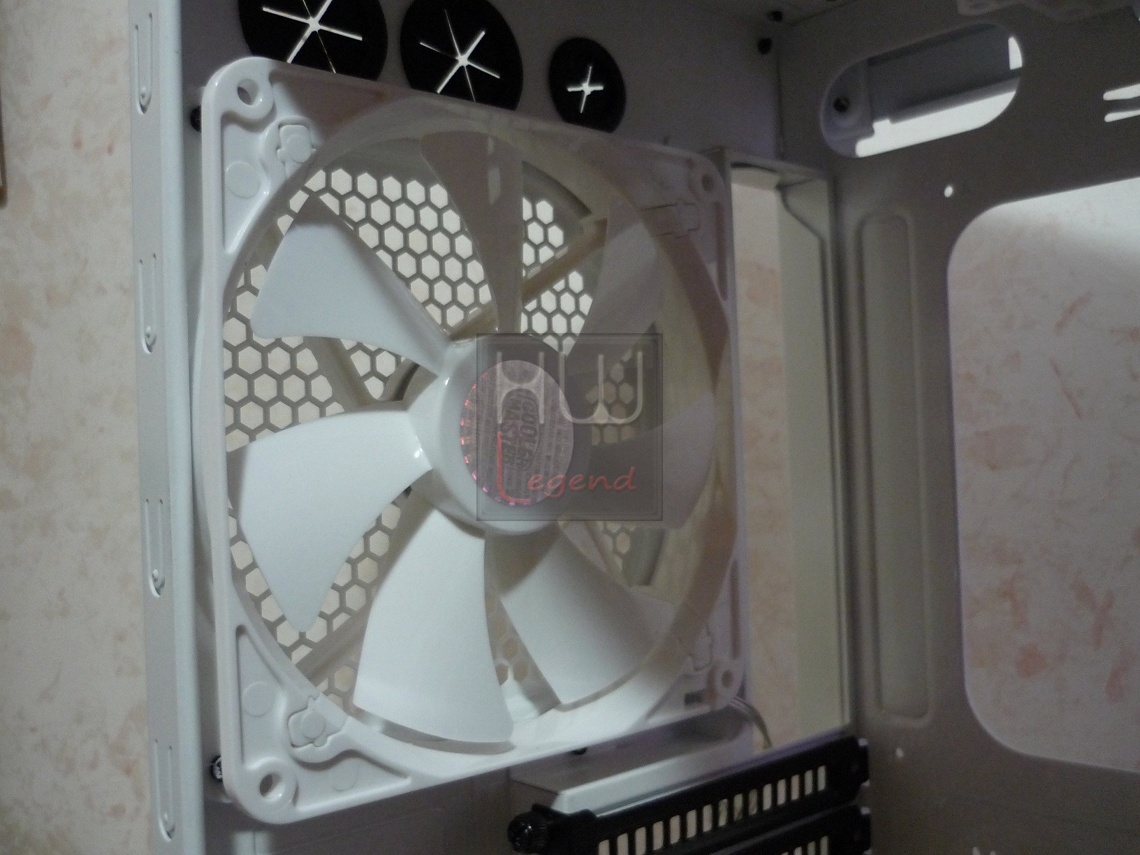 043-cm-storm-stryker-foto-interno-13