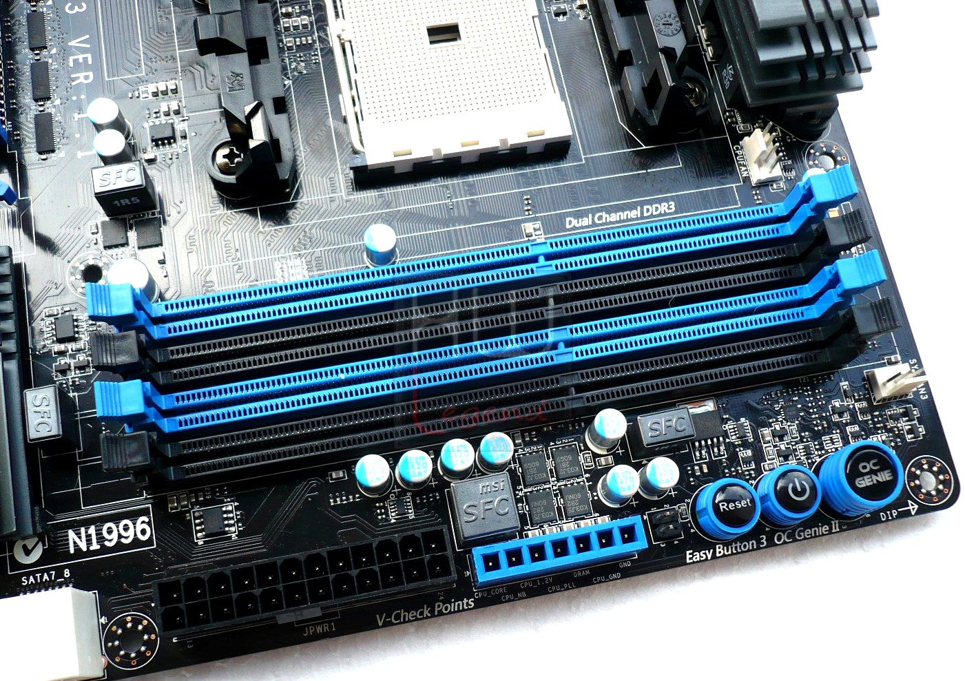 048-msi-fm2-a85xa-g65-foto-scheda-slot-ddr3