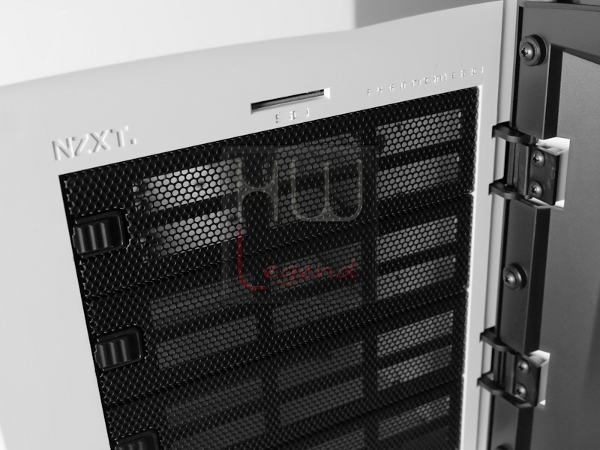 NZXT_Phantom_630_-_57