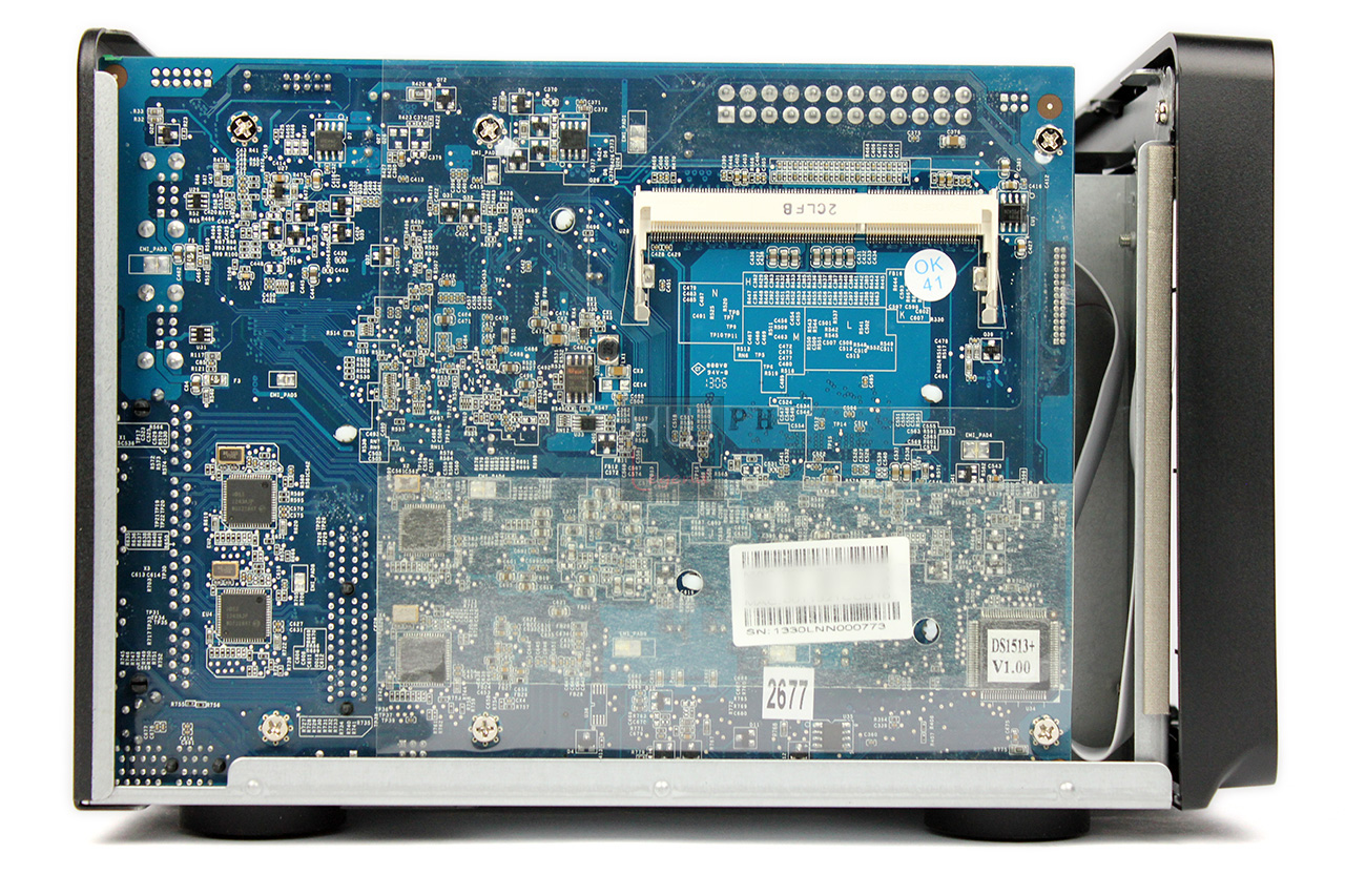 synology_ds1513_nas_aperto4