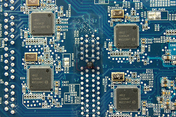 synology_ds1513_nas_pcb_lan1