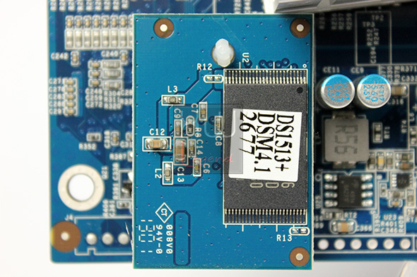 synology_ds1513_nas_pcb_microdrive