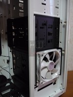 037-cm-storm-stryker-foto-interno-7