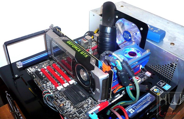 041a-nvidia-gtx-770-reference-board-foto-config-prova