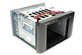 synology_ds1513_nas_aperto2