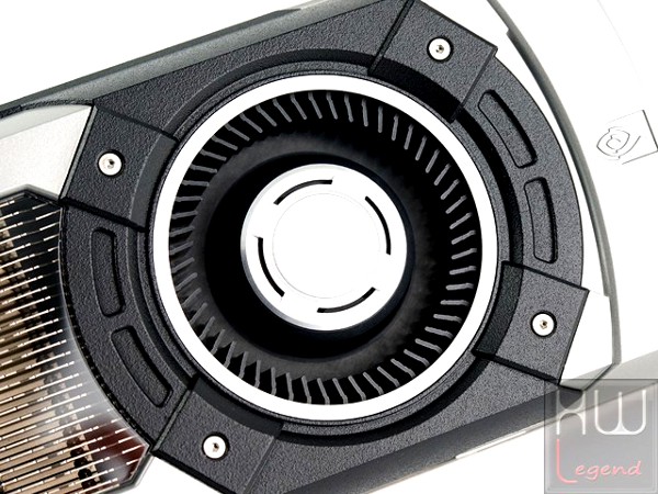 034-B-nvidia-gtx-780-reference-board-foto-scheda