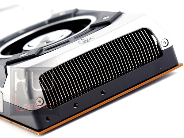 034-a-nvidia-gtx-780-reference-board-foto-scheda