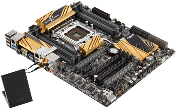 ASUS_X79-Deluxe_-_1