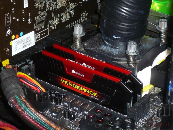 030-corsair-vengeance-pro-2400-foto-config-prova