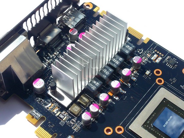 038-nvidia-gtx-760-foto-scheda-particolare-circuiteria