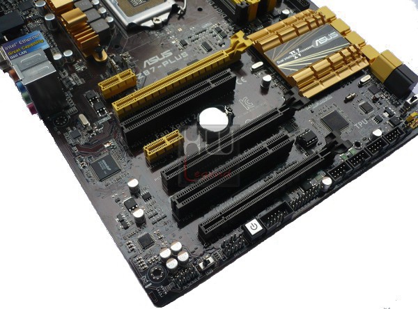 041-asus-z87-plus-foto-scheda-slot-espansione
