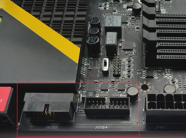 074-msi-z87-xpower-foto-header-usb3